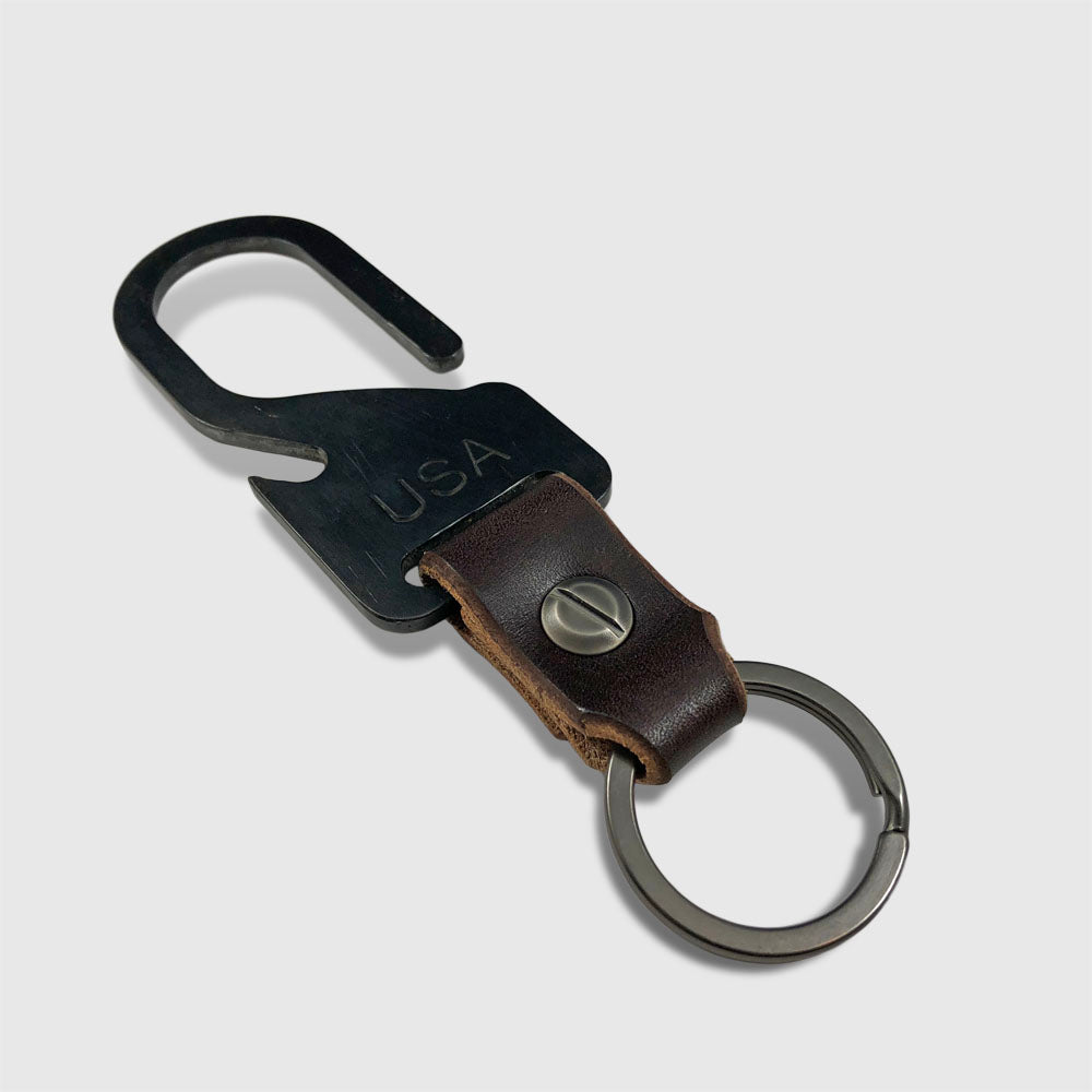 THE BOTTLE HOOK KEYCHAIN - Brown