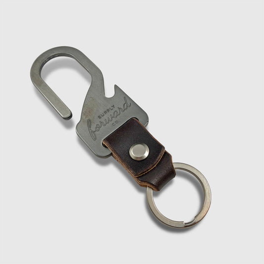 THE BOTTLE HOOK KEYCHAIN - Brown